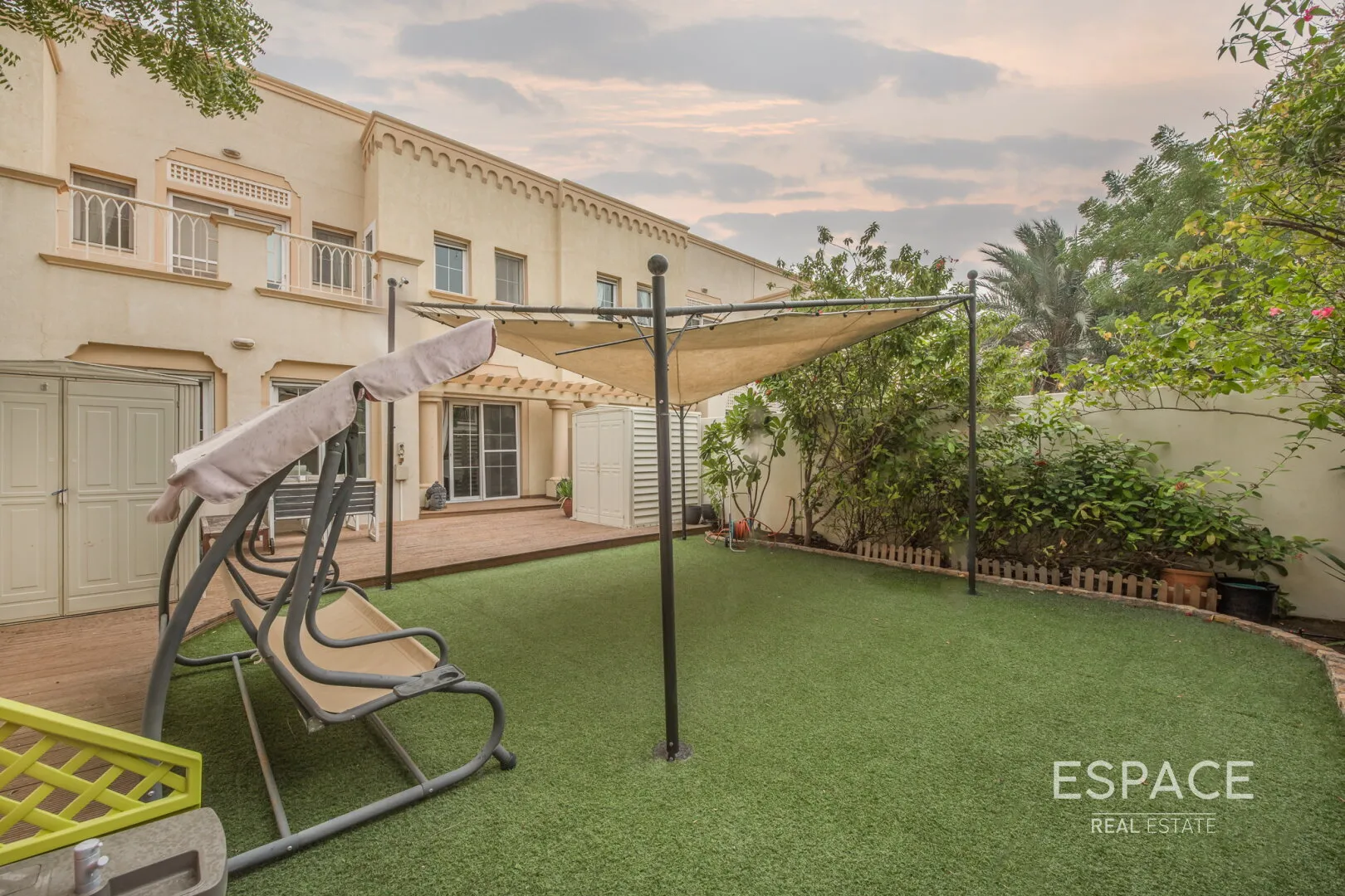 PropertiesGalleryCamera