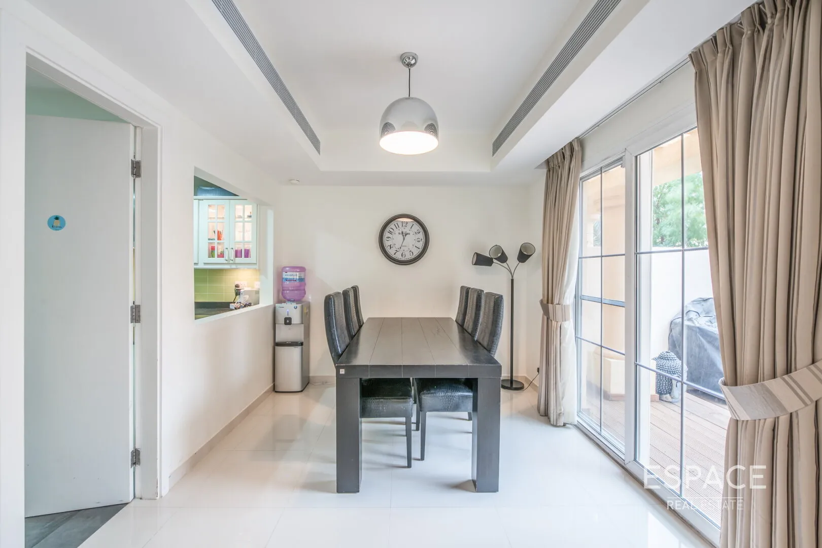 single static gallery