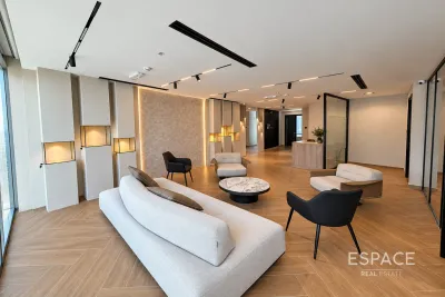 The Binary Tower, Business Bay, Dubai - Espace