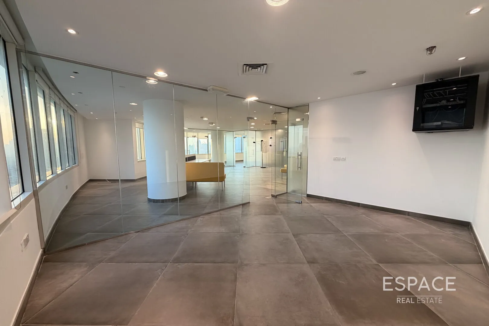 PropertiesGalleryCamera