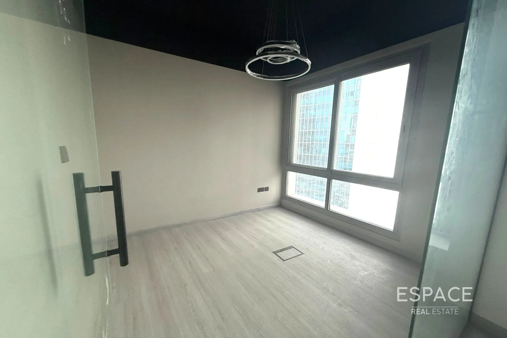 single static gallery