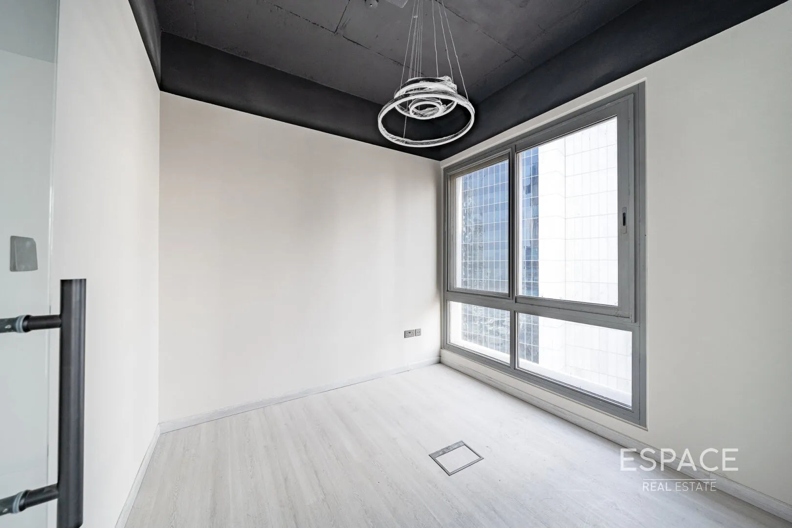 single static gallery