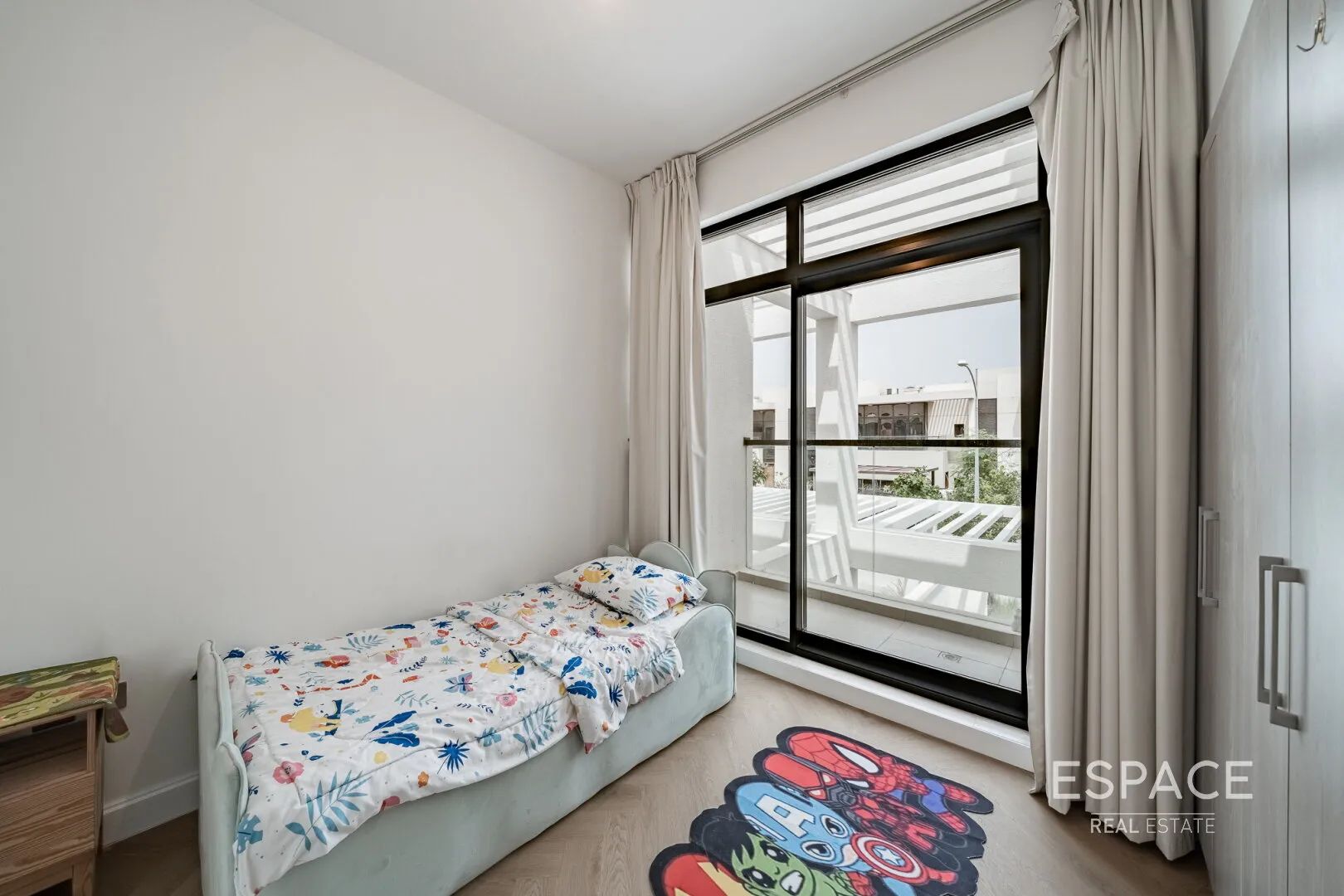 PropertiesGalleryCamera