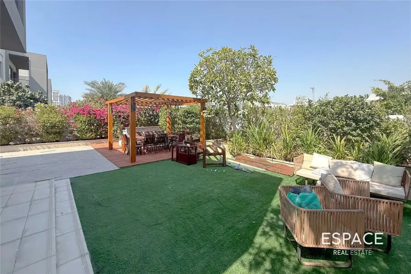 single static gallery