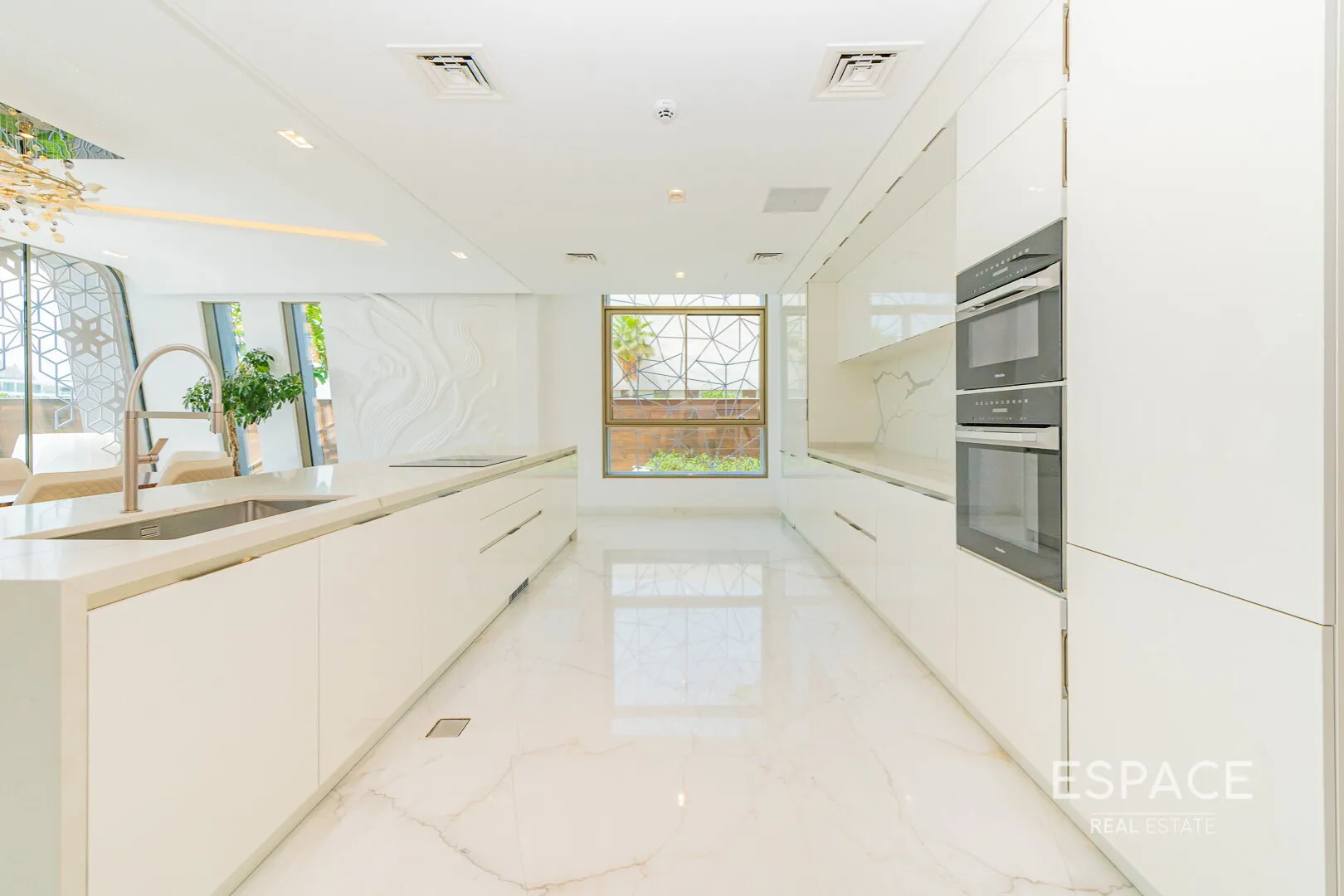 single static gallery