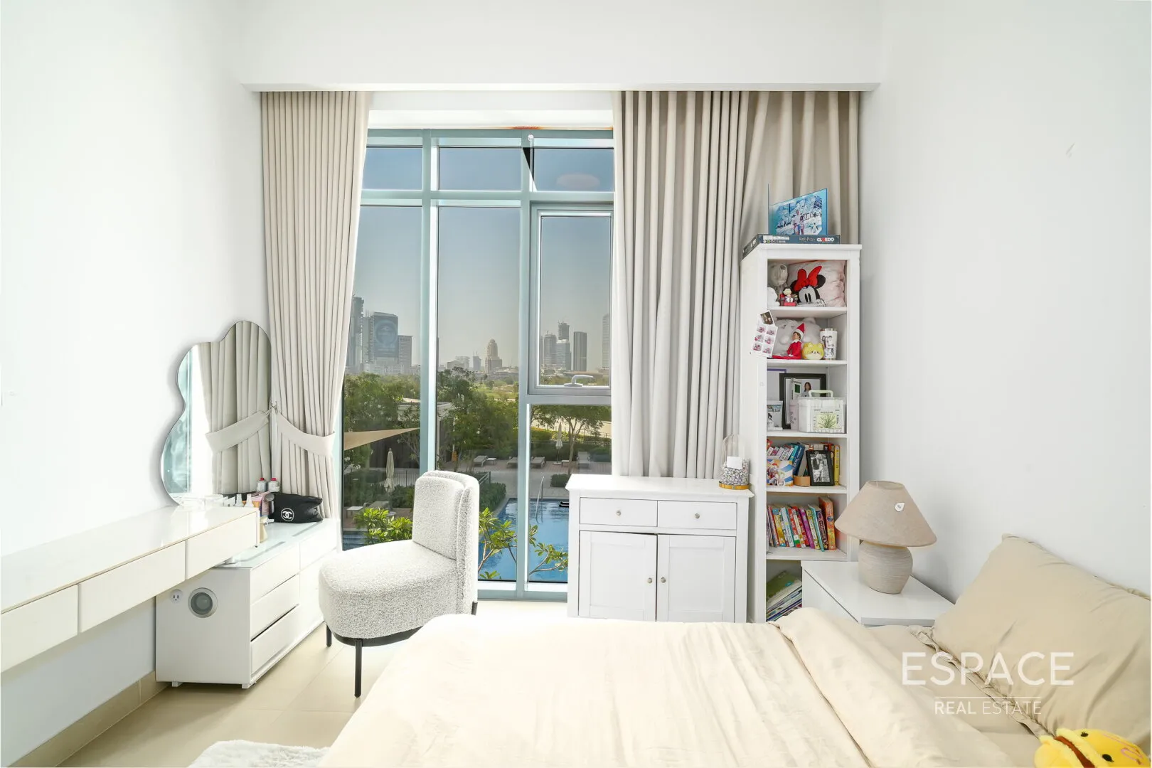 PropertiesGalleryCamera