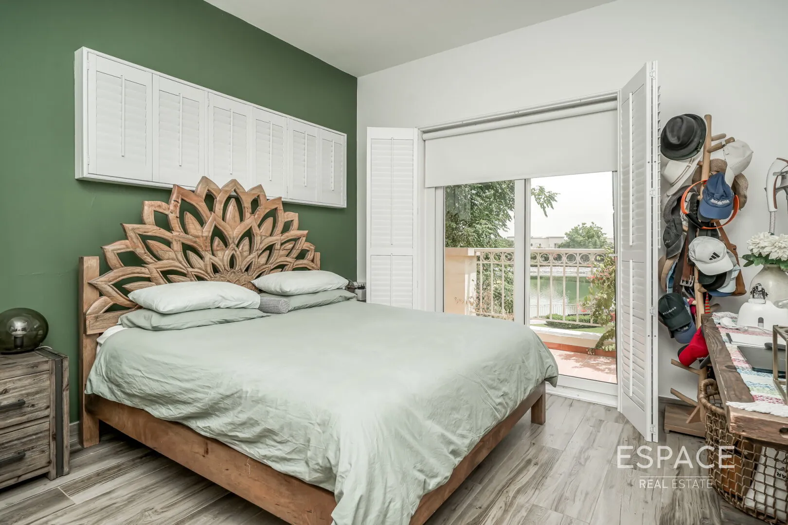 PropertiesGalleryCamera