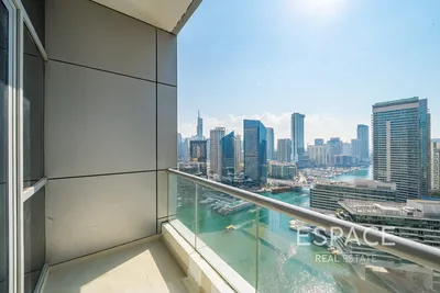 Bay Central Tower, Dubai Marina, Dubai - Espace