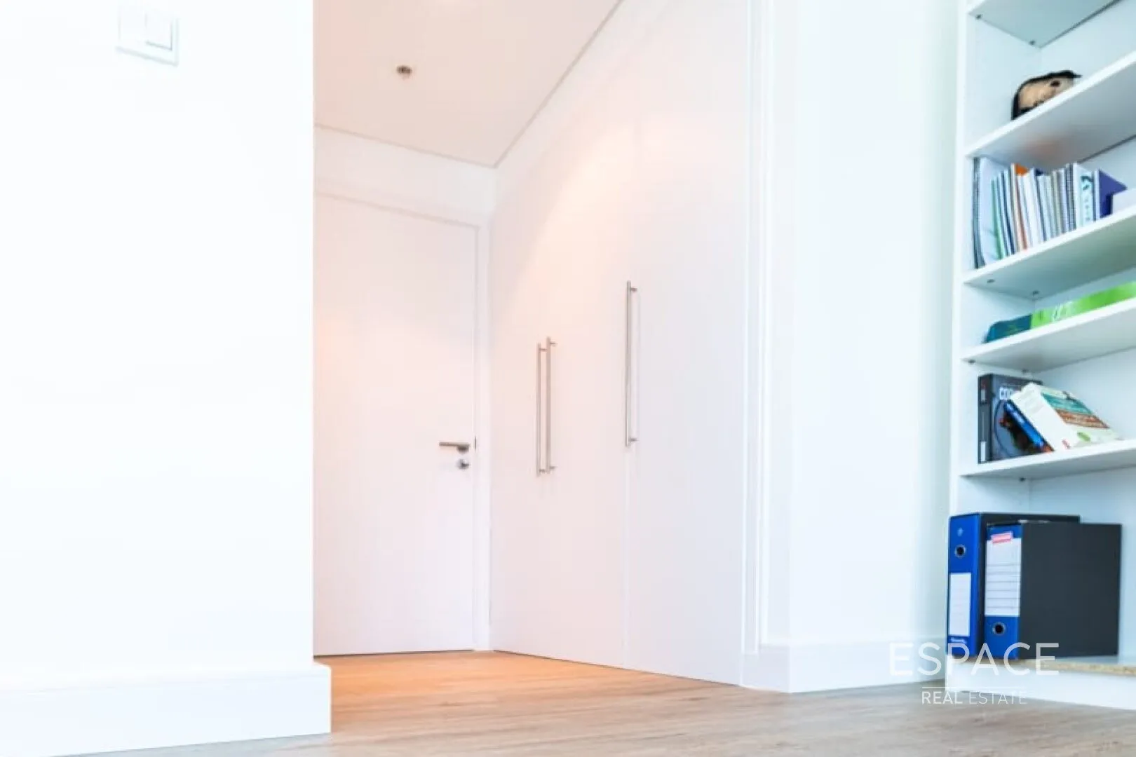 single static gallery