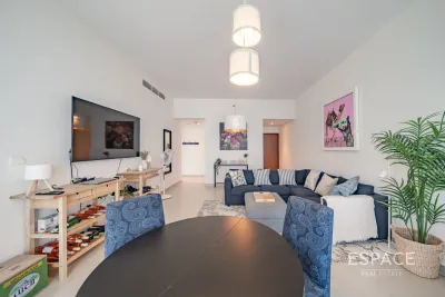 5242 Tower 2, Dubai Marina, Dubai - Espace