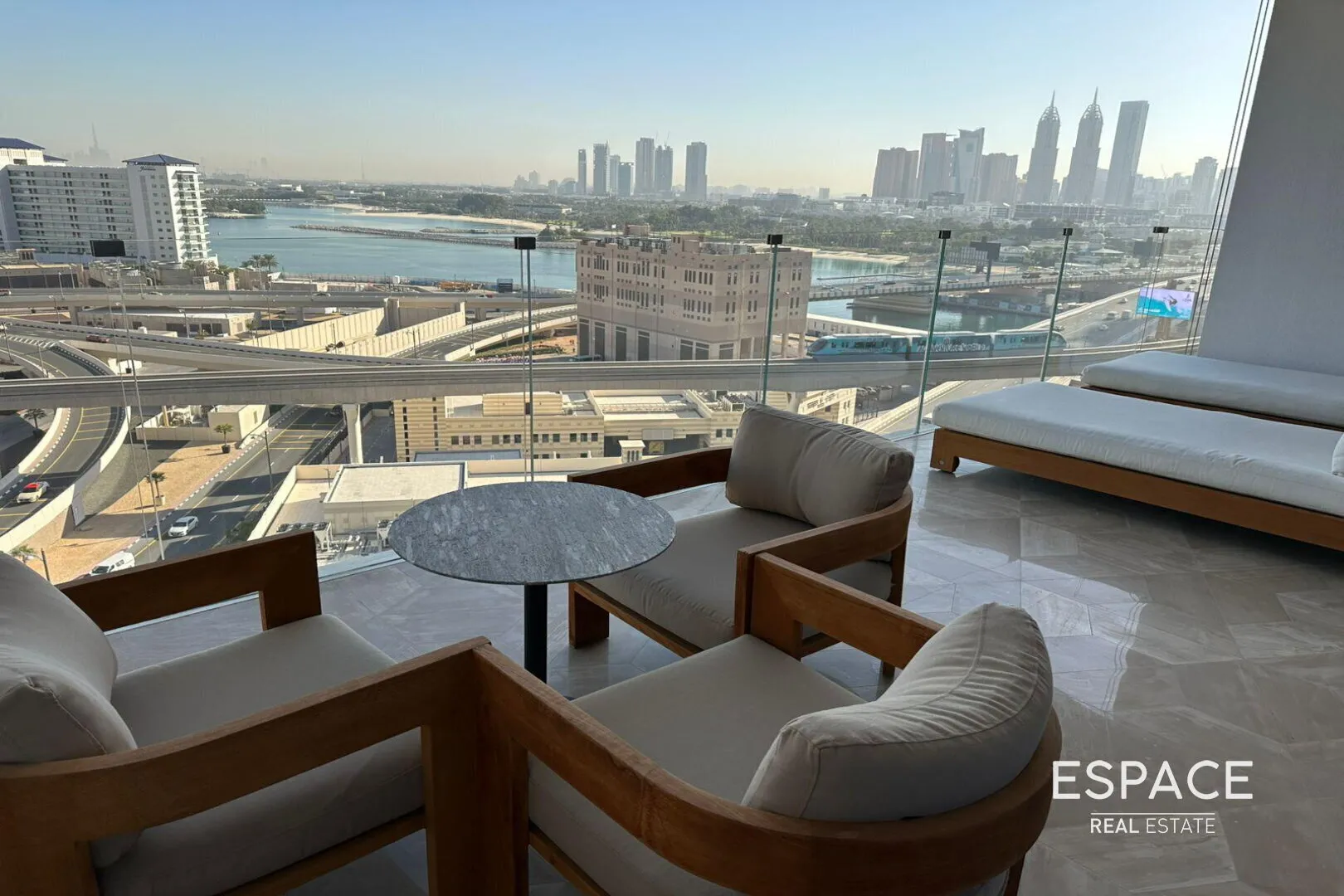 PropertiesGalleryCamera