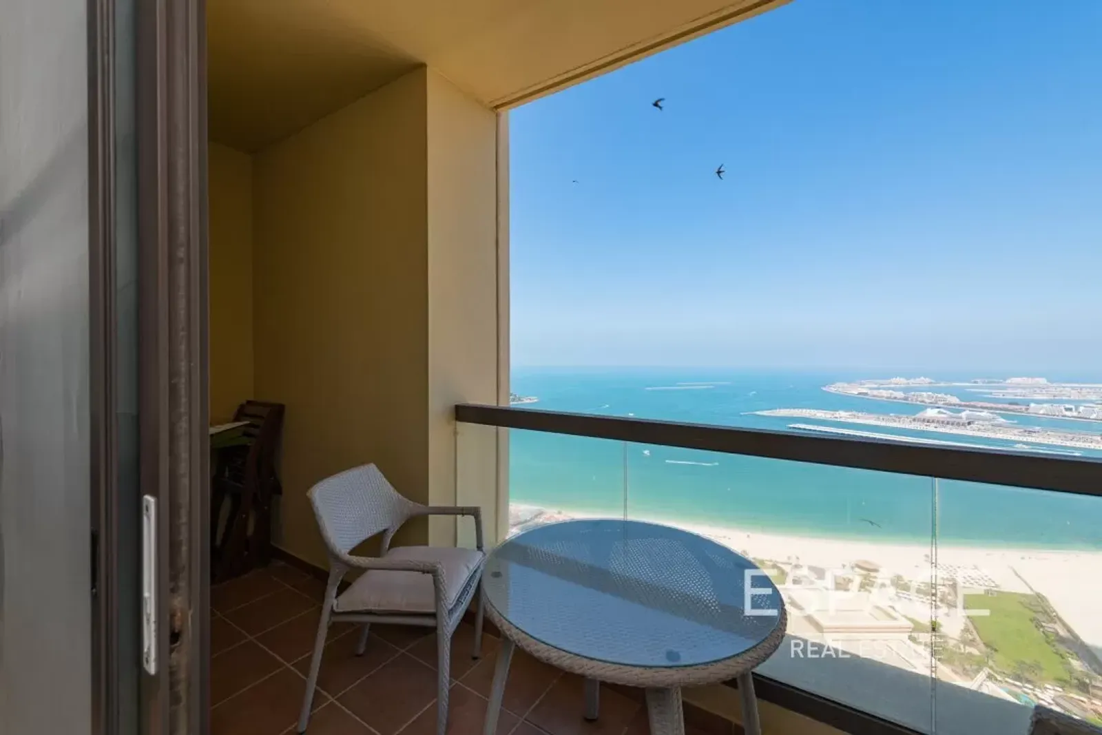 PropertiesGalleryCamera