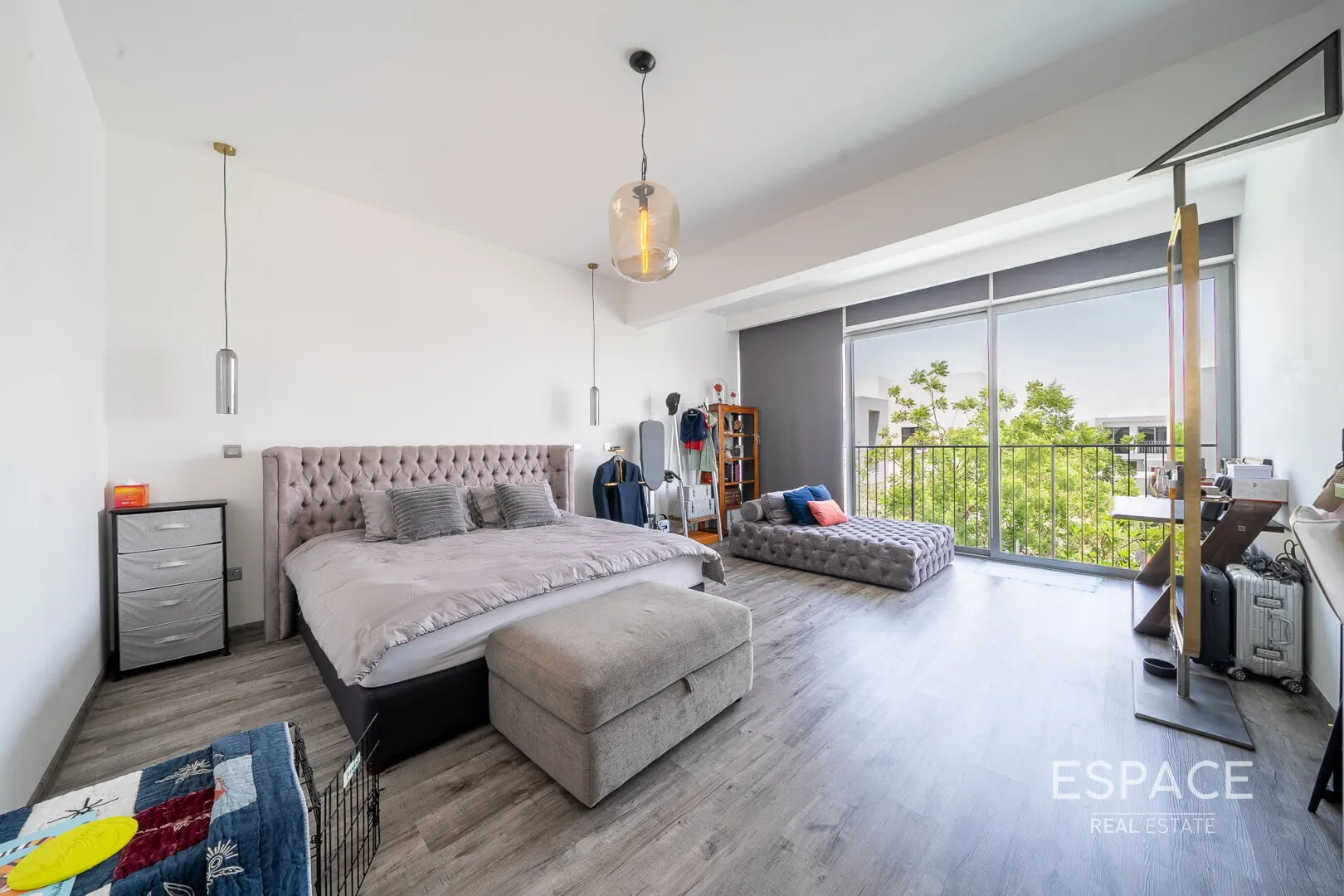 PropertiesGalleryCamera