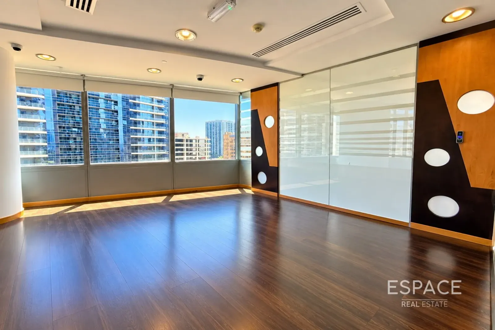 PropertiesGalleryCamera