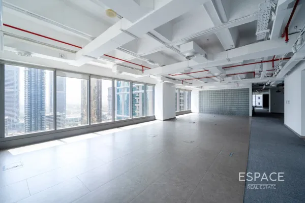 Saba 1, Jumeirah Lake Towers, Dubai - Espace