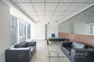 The Burlington Tower, Business Bay, Dubai - Espace
