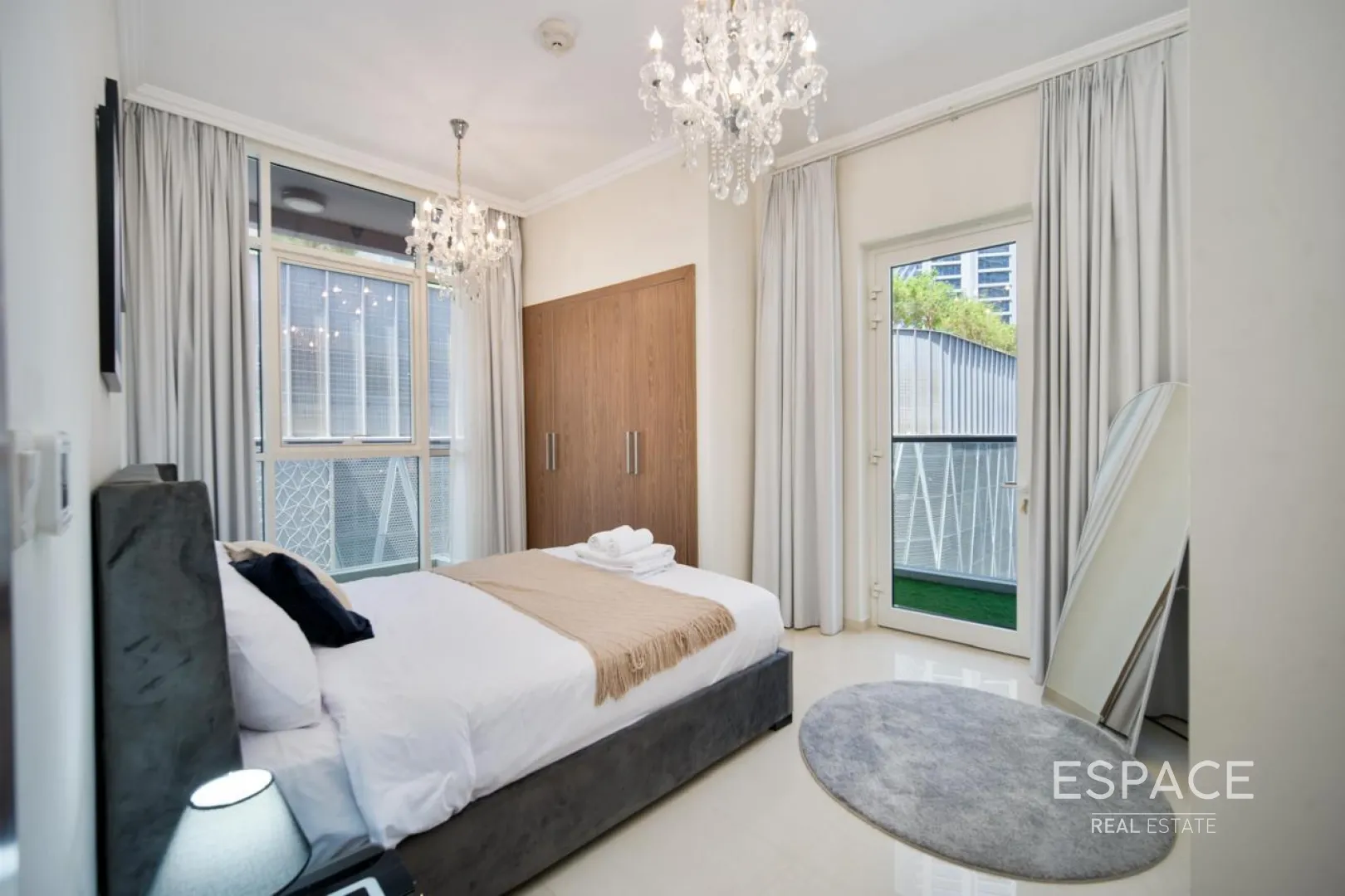 PropertiesGalleryCamera