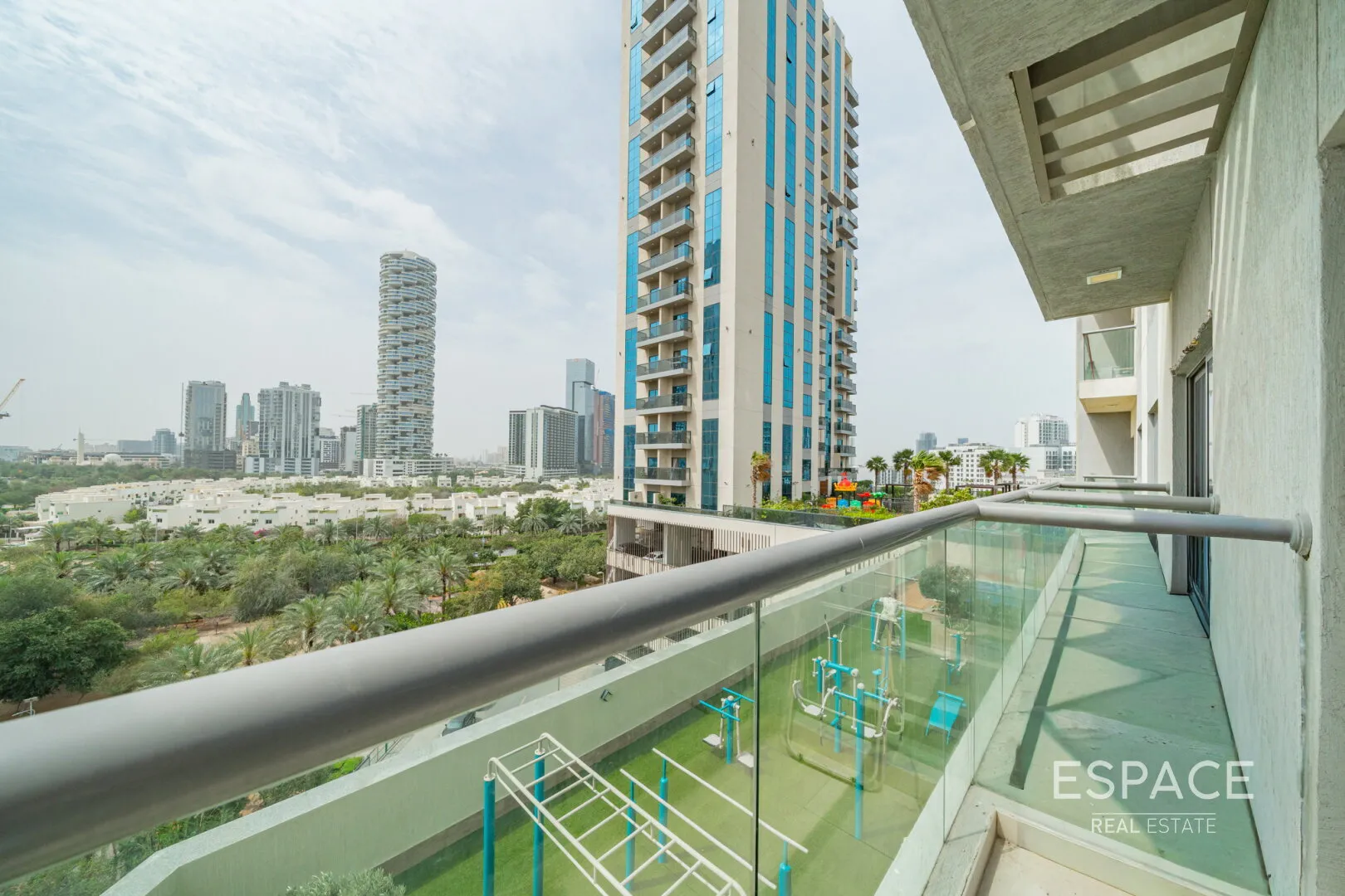 PropertiesGalleryCamera