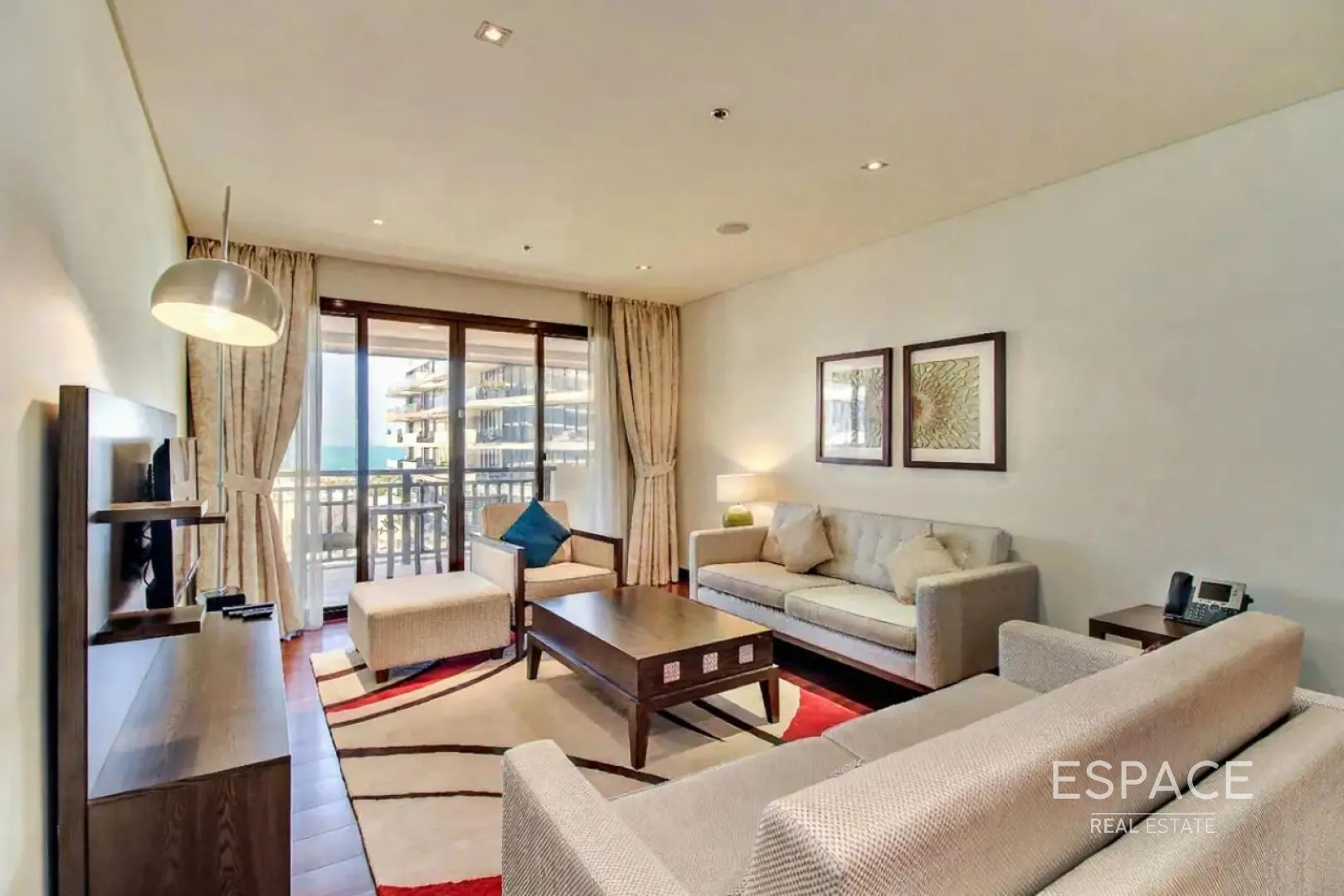 single static gallery