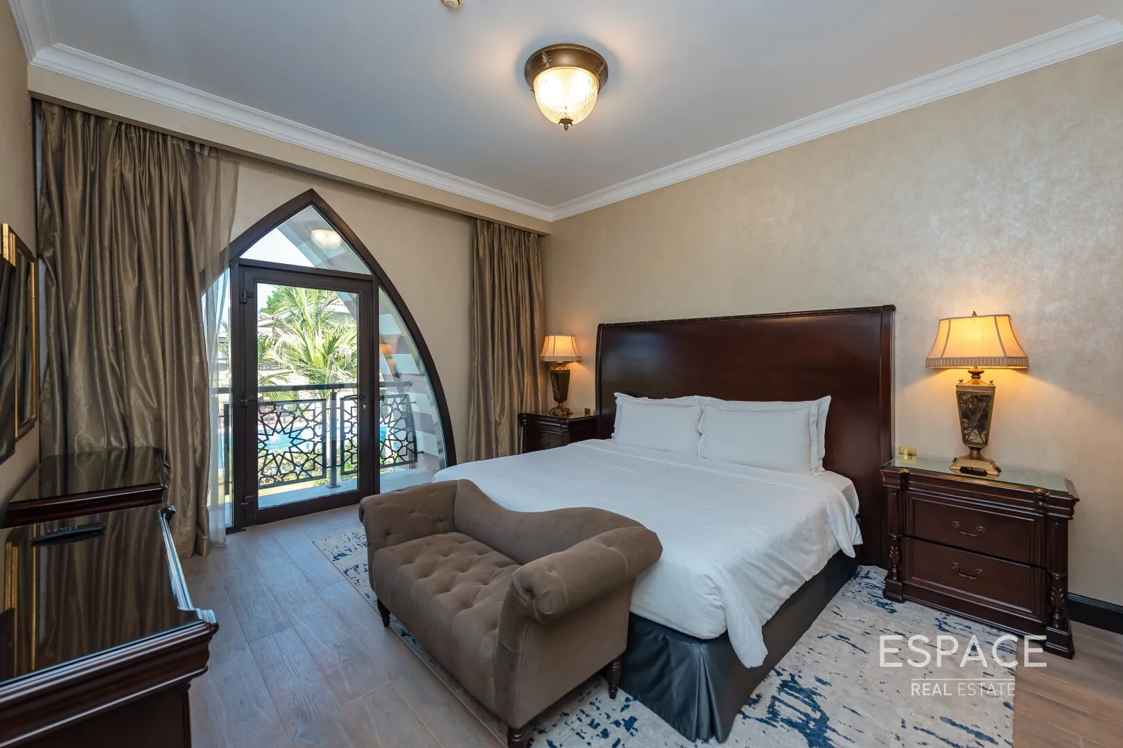 PropertiesGalleryCamera