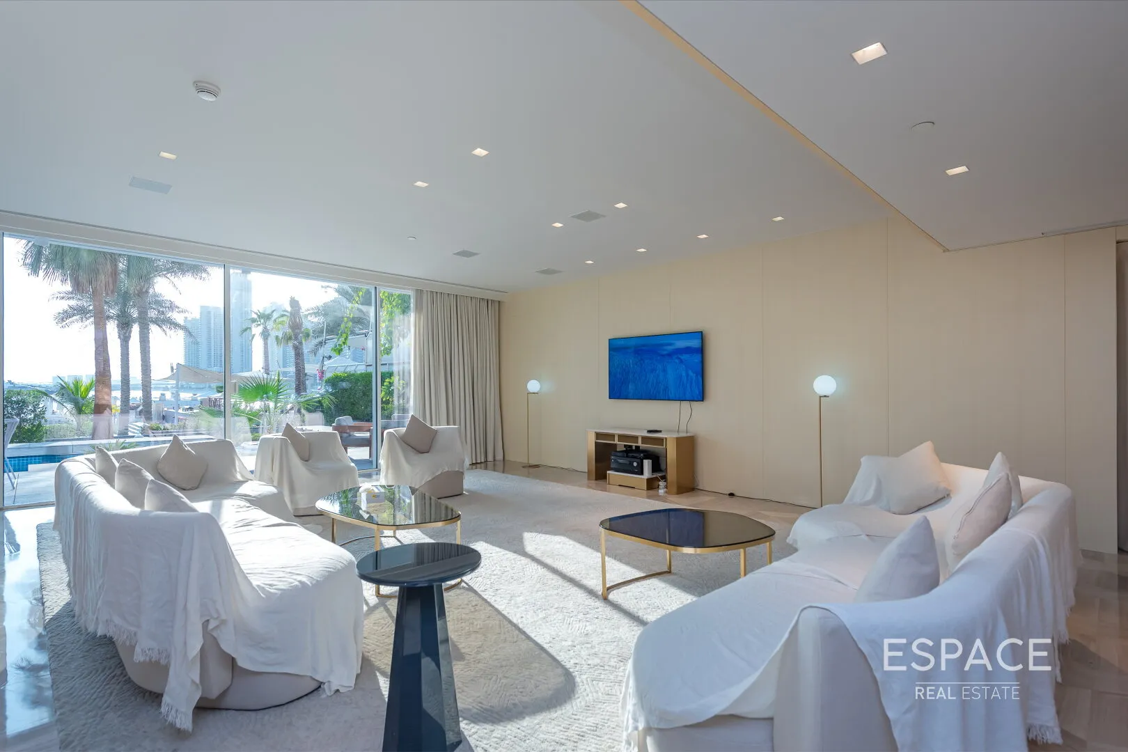 PropertiesGalleryCamera