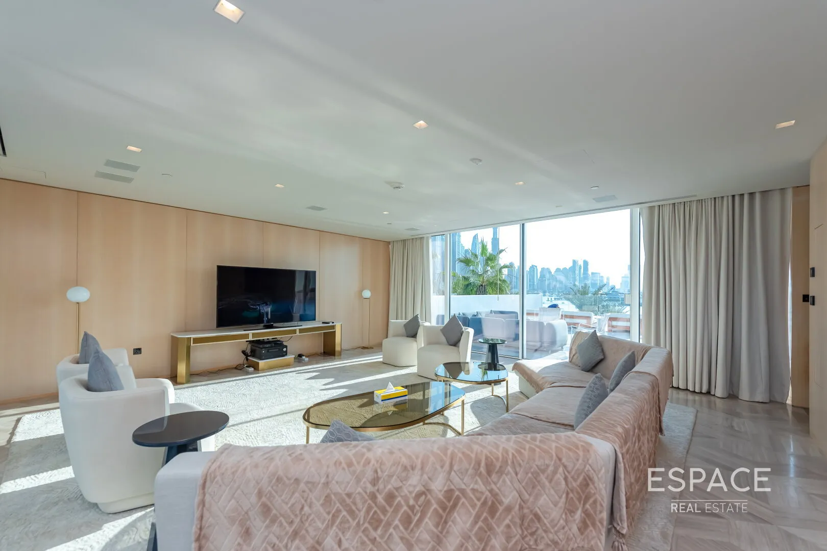 PropertiesGalleryCamera