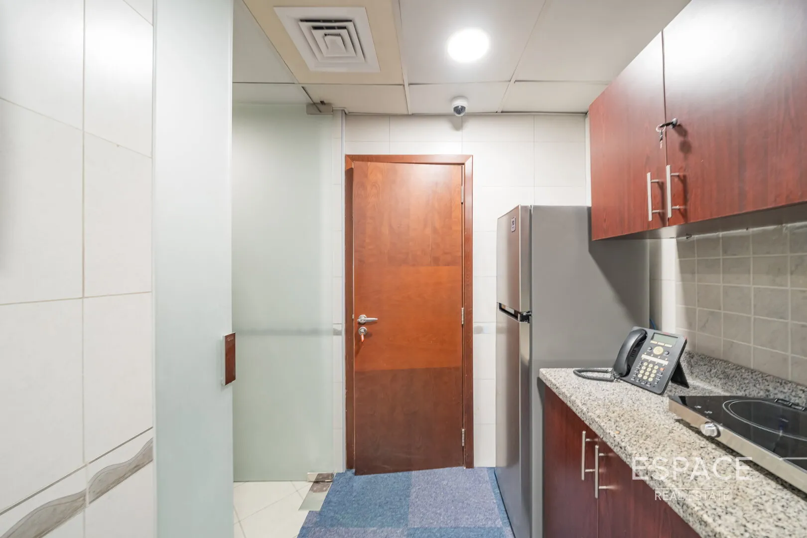 single static gallery