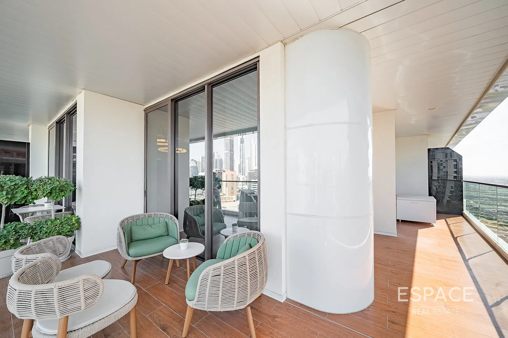 PropertiesGalleryCamera