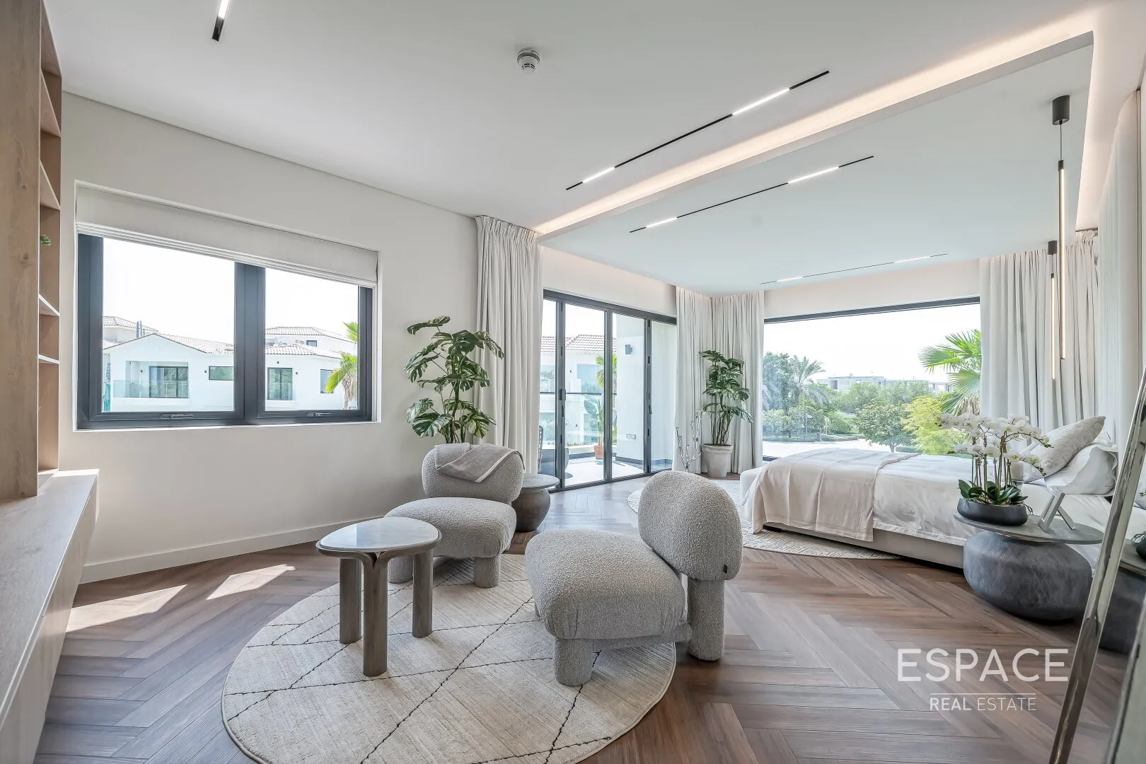 PropertiesGalleryCamera