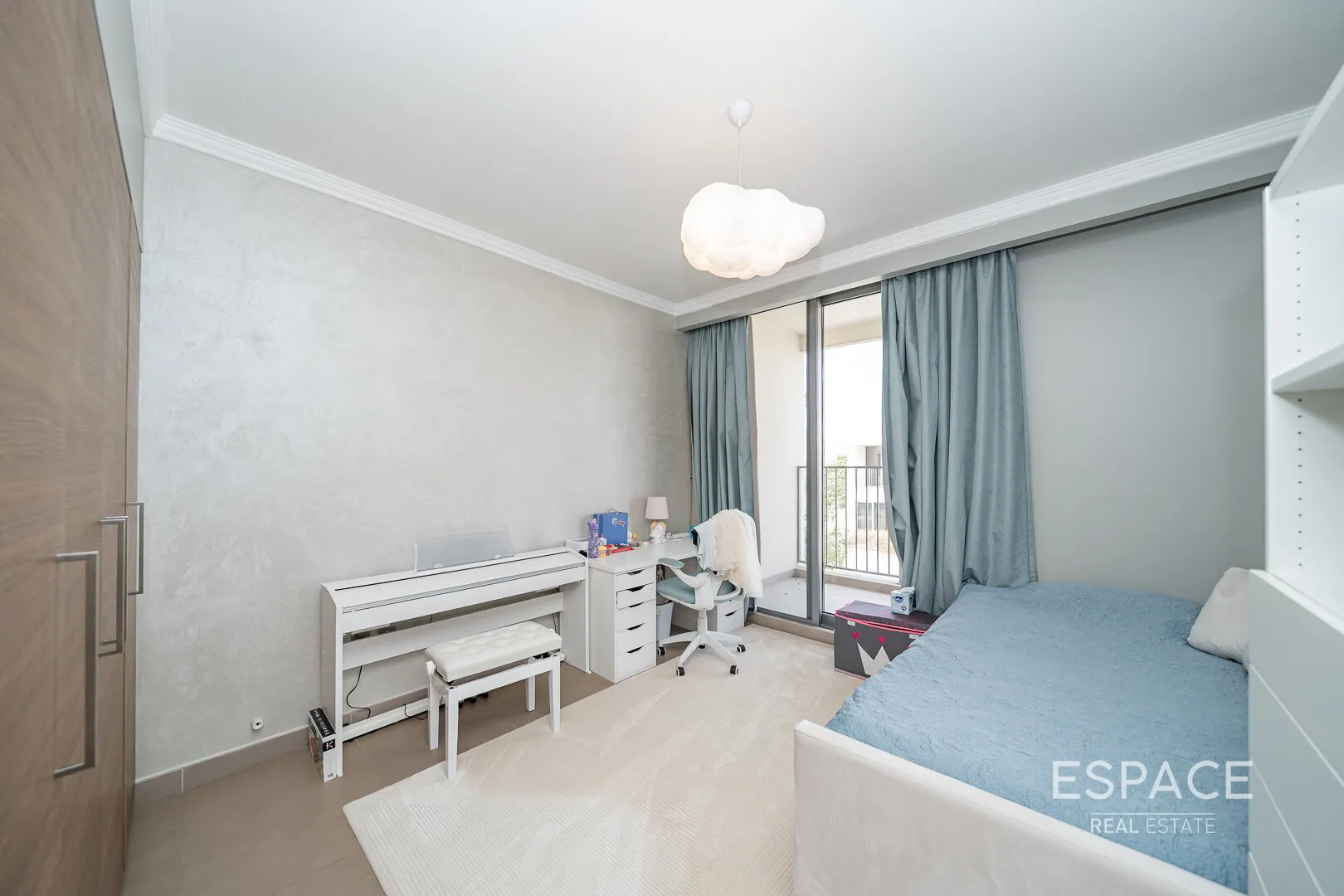 PropertiesGalleryCamera