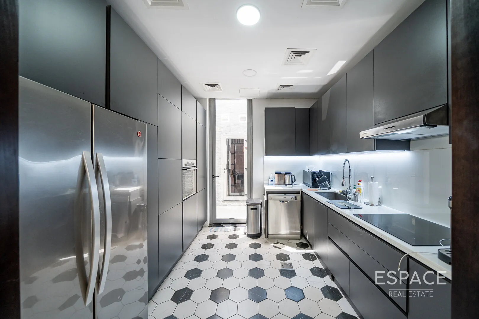 PropertiesGalleryCamera