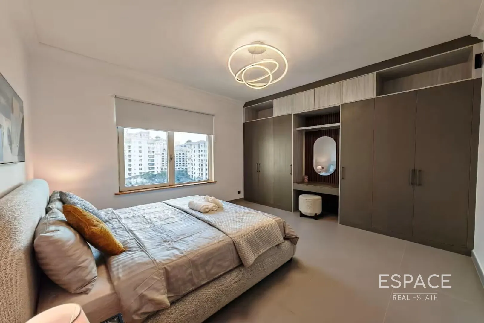 single static gallery