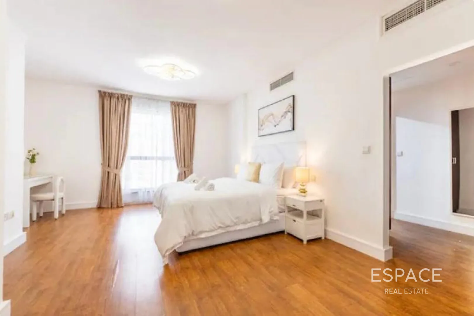 single static gallery