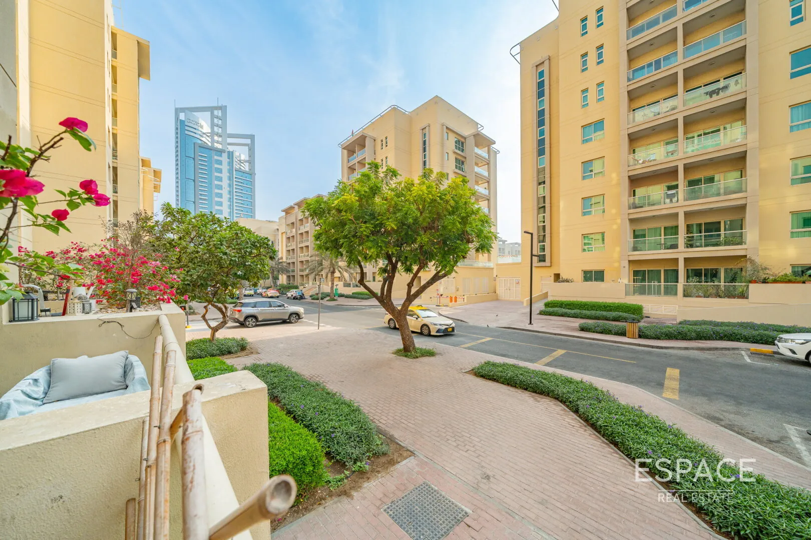 single static gallery