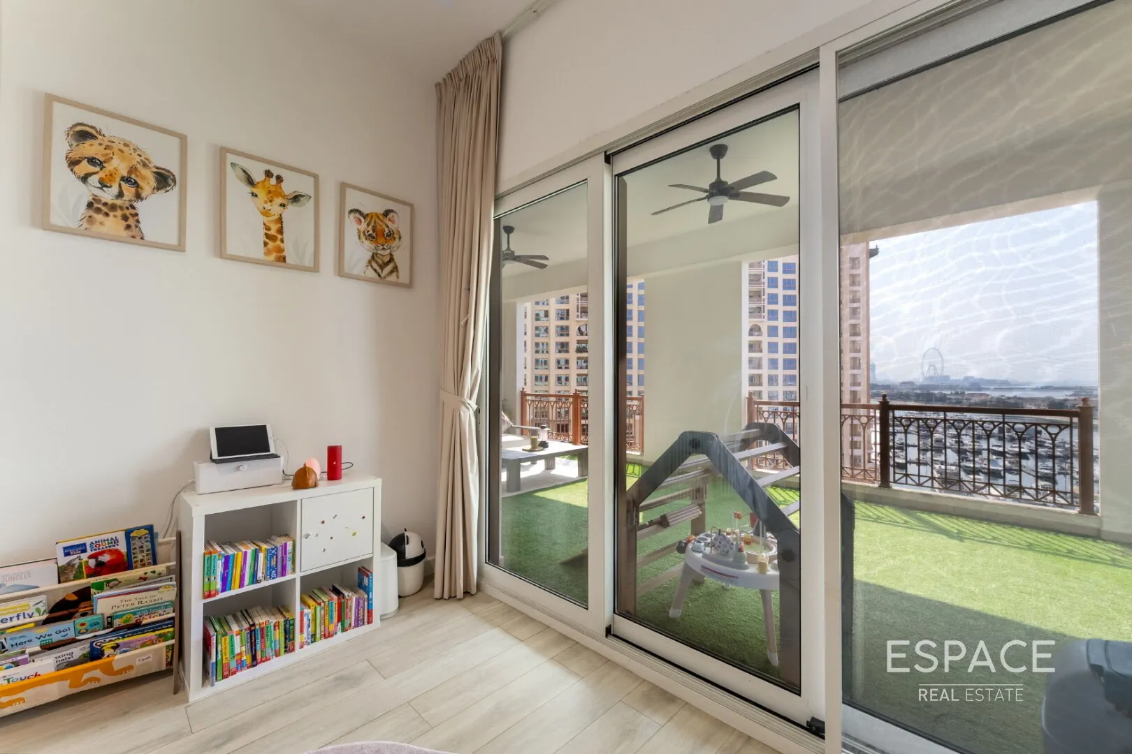 PropertiesGalleryCamera