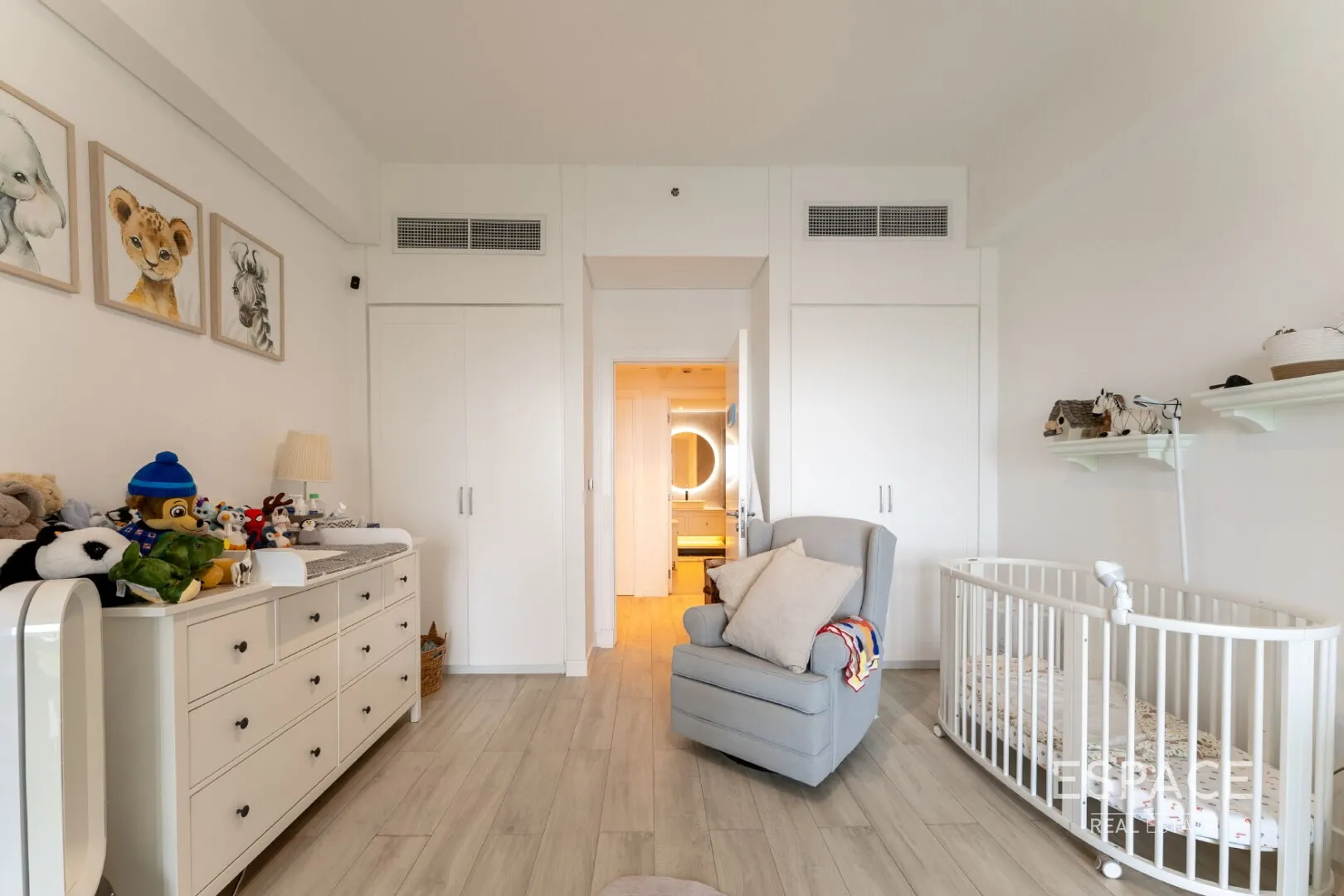 PropertiesGalleryCamera