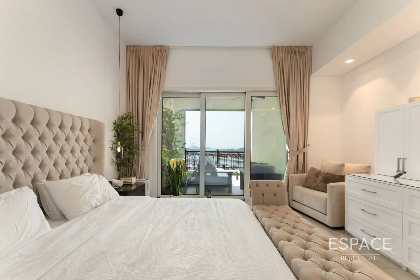 PropertiesGalleryCamera