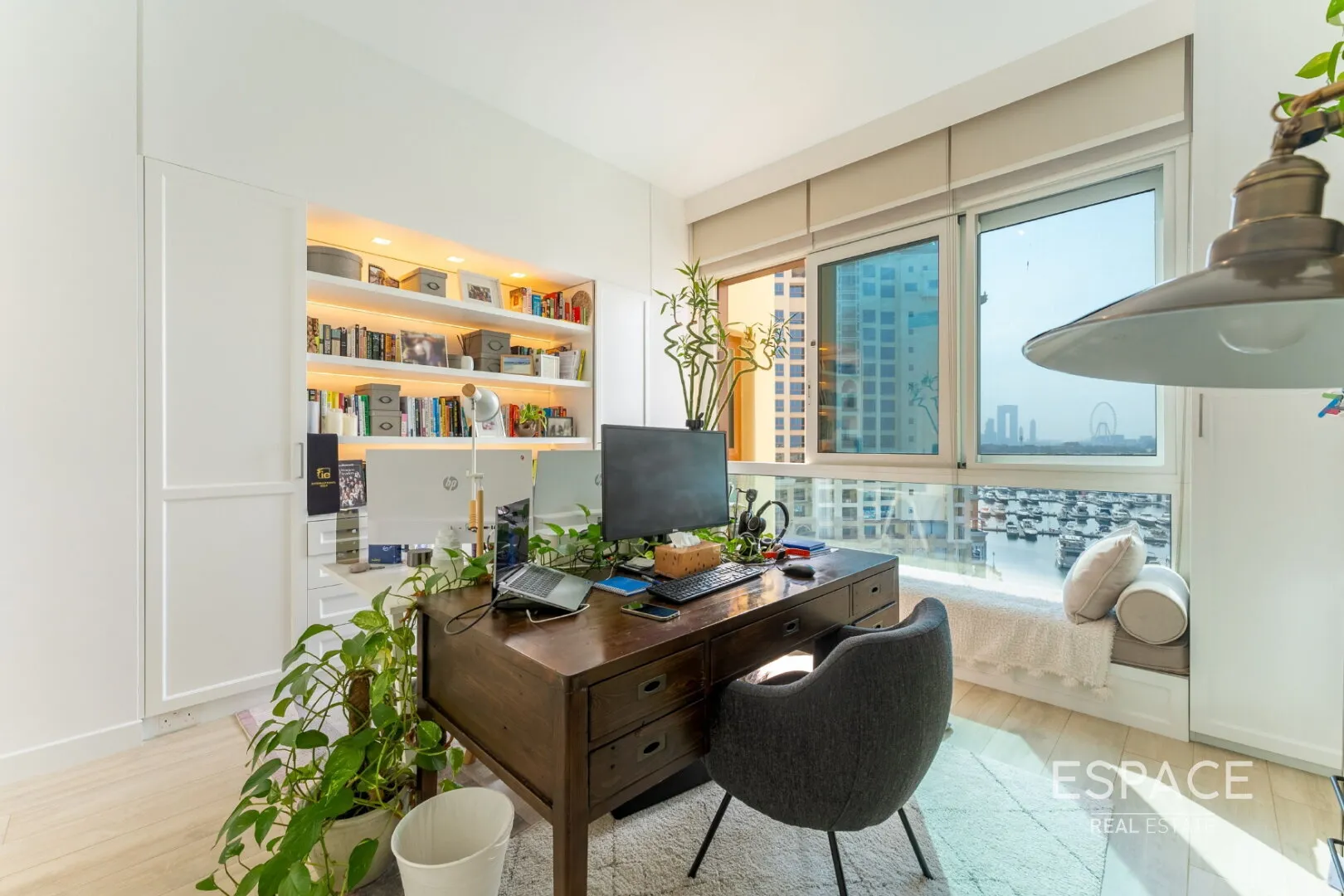 PropertiesGalleryCamera
