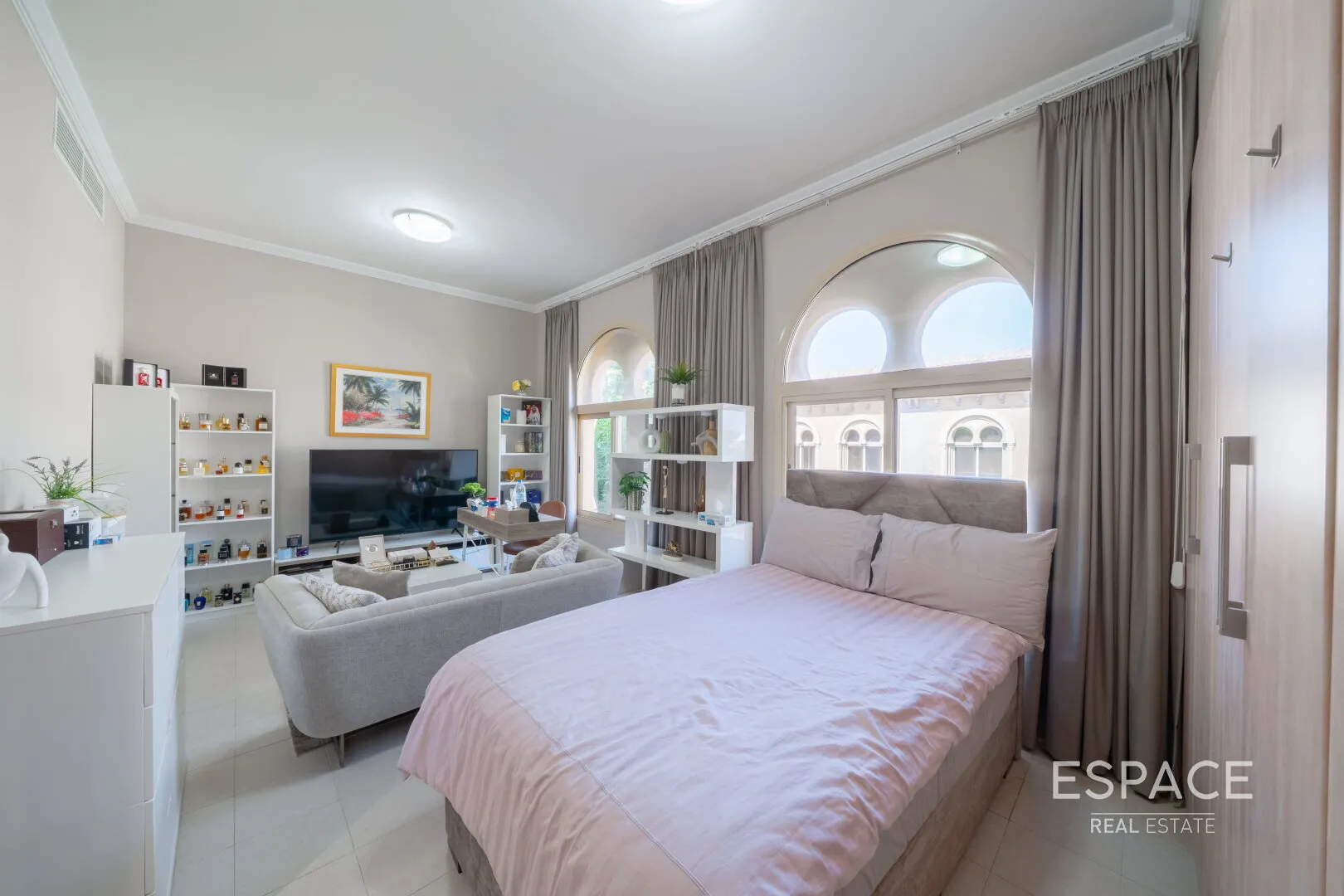 PropertiesGalleryCamera