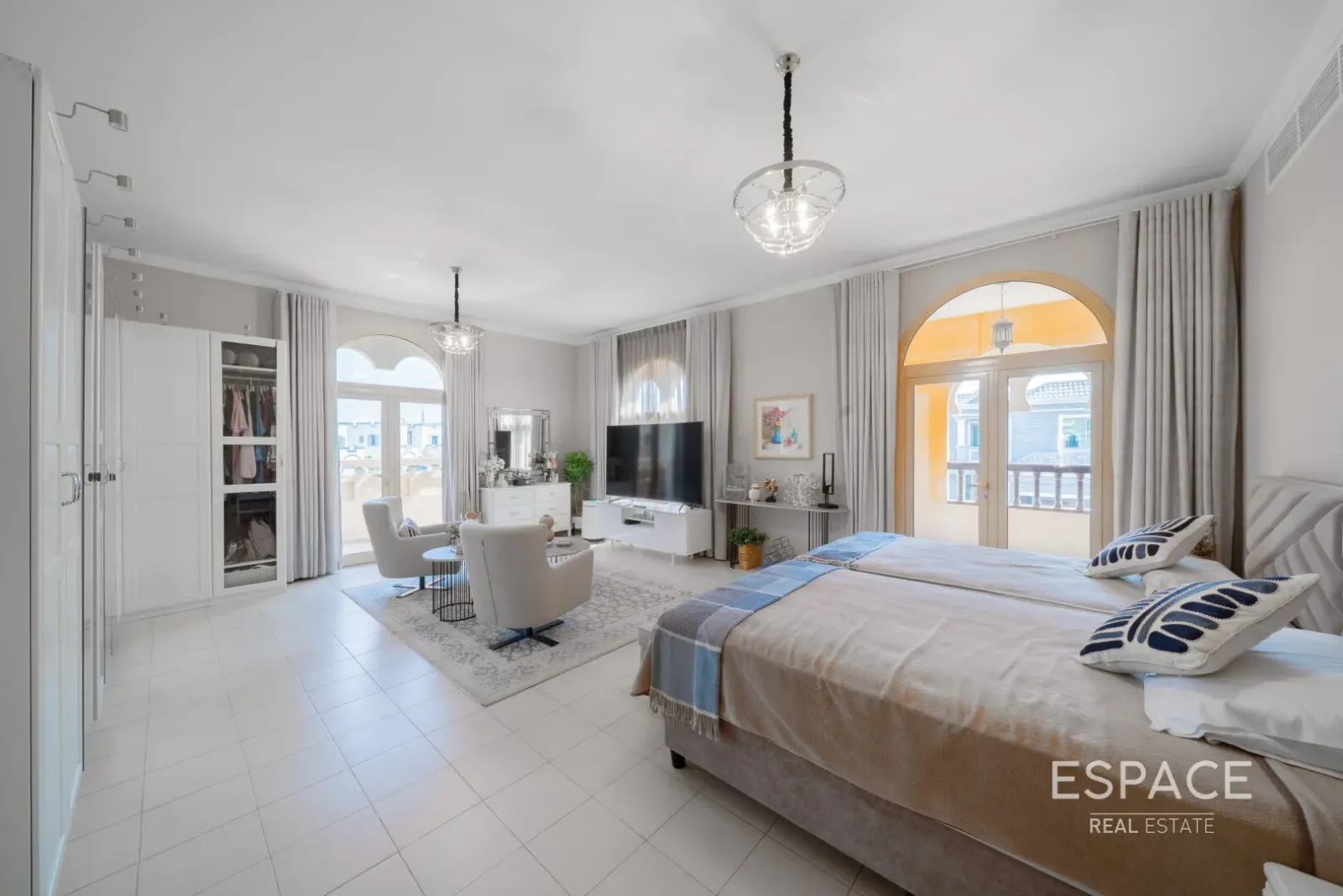 PropertiesGalleryCamera