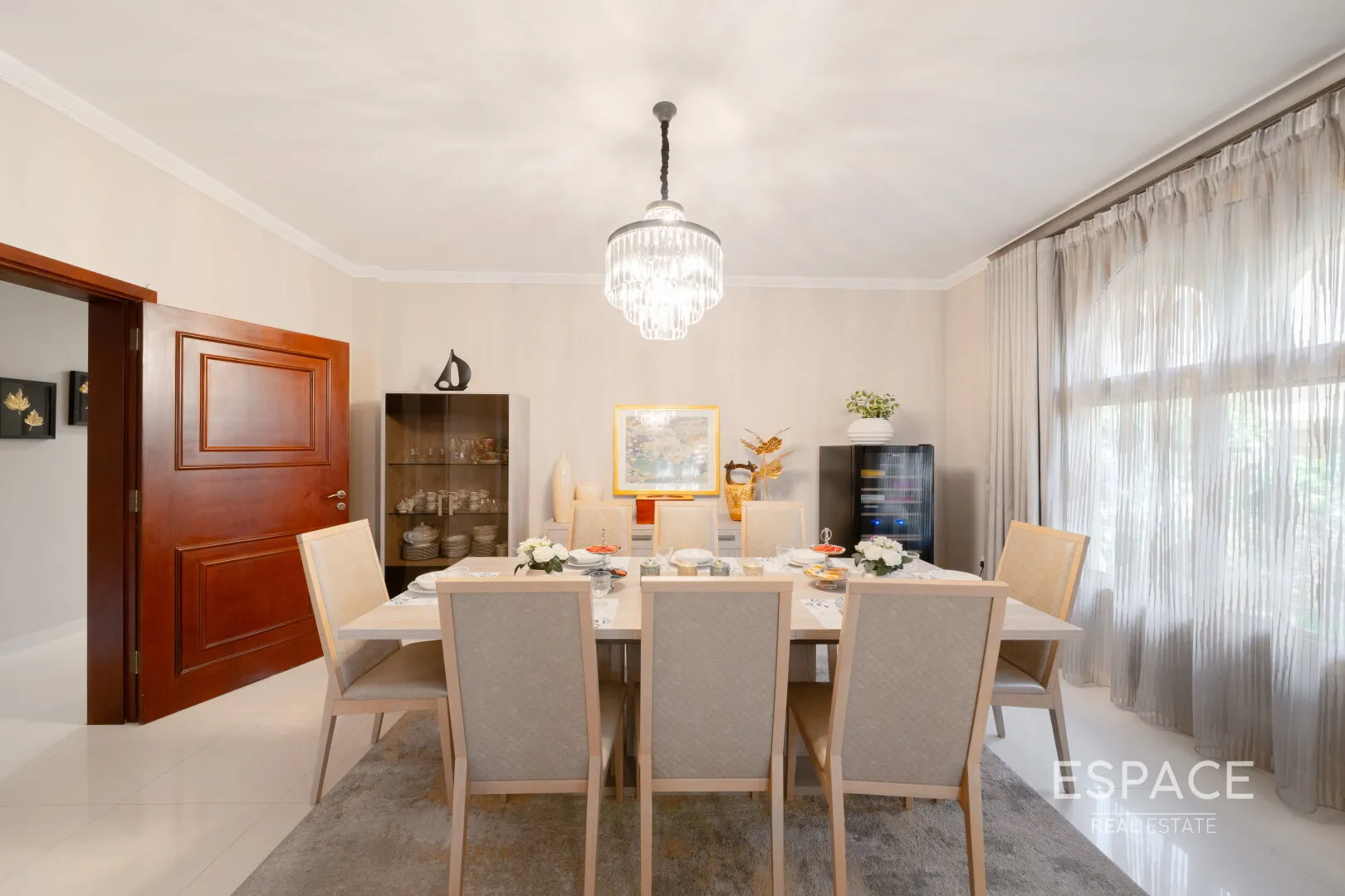 PropertiesGalleryCamera