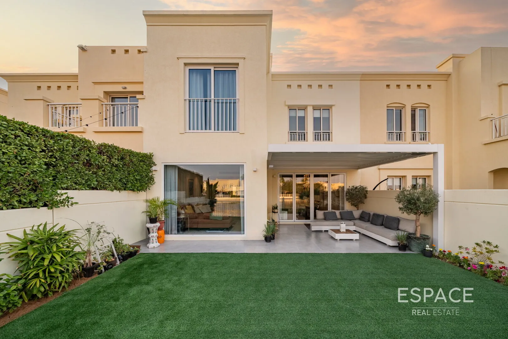 single static gallery