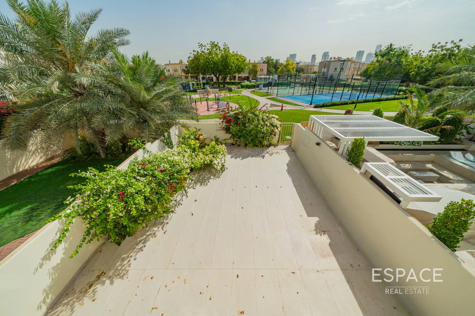 PropertiesGalleryCamera
