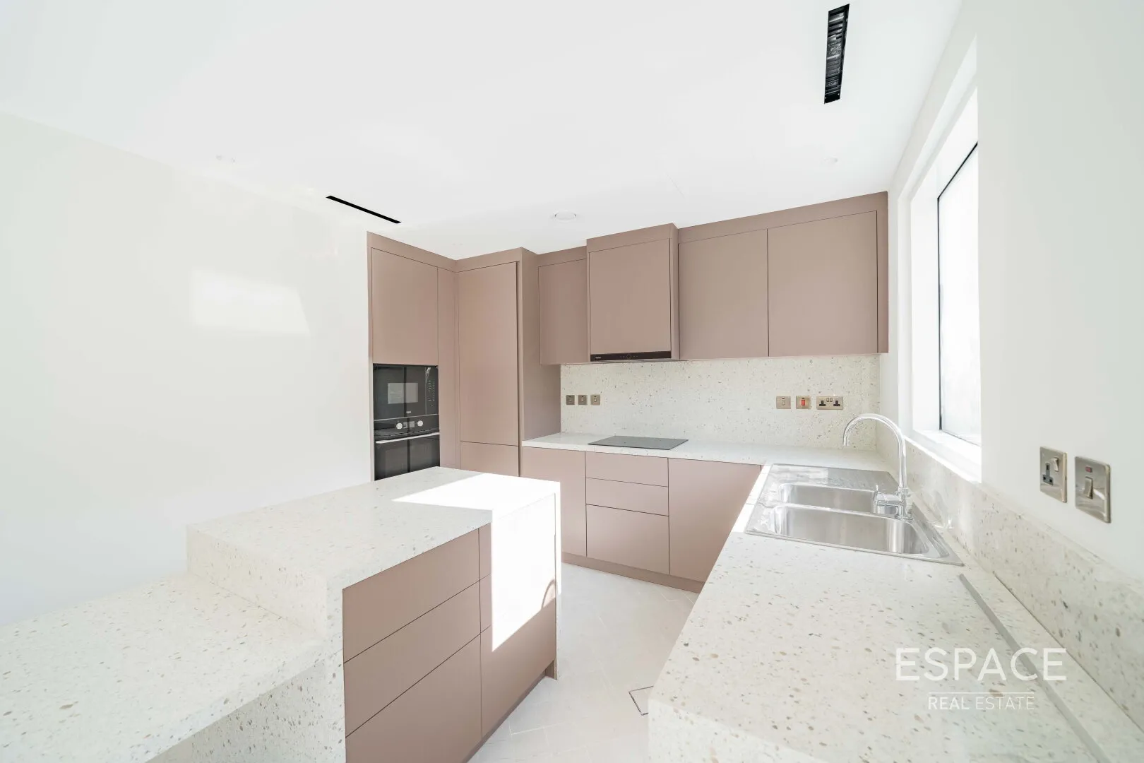 single static gallery