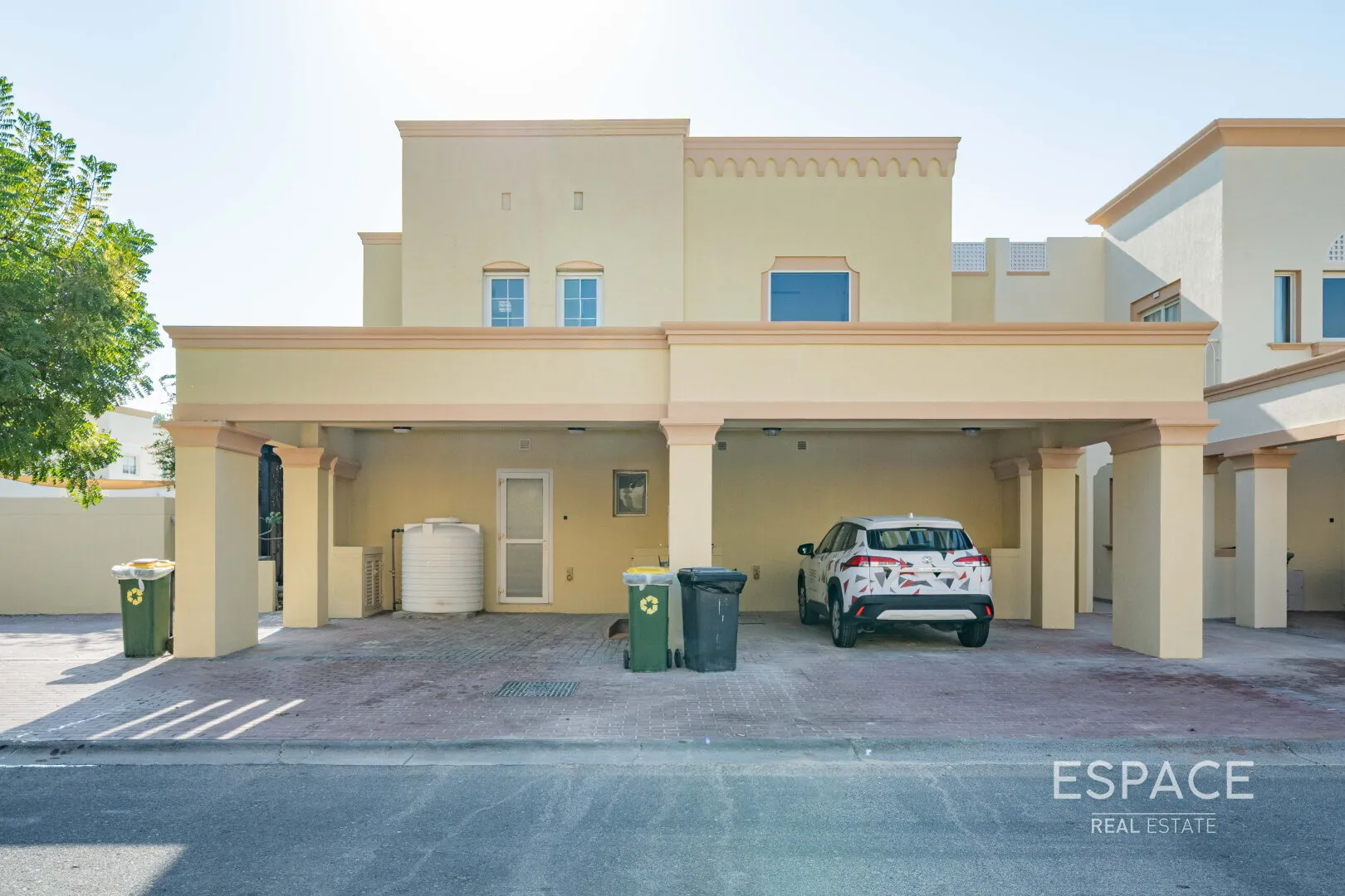 PropertiesGalleryCamera