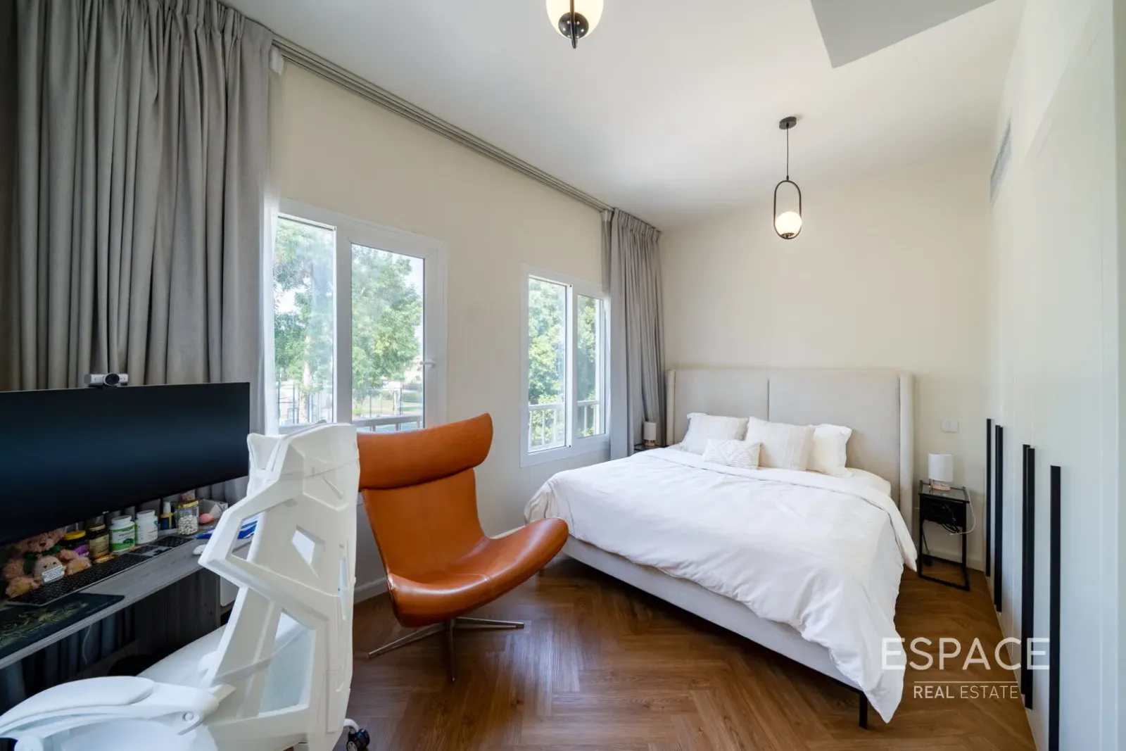 PropertiesGalleryCamera