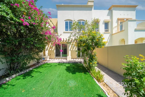 Springs 8, Springs, Dubai - Espace