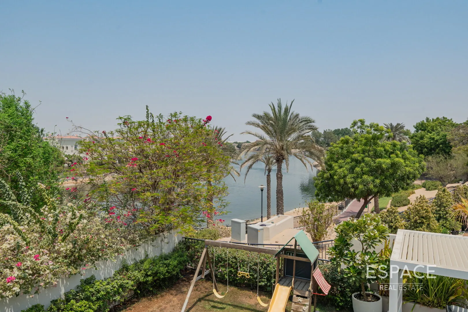 PropertiesGalleryCamera