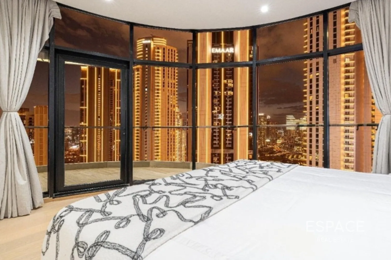 PropertiesGalleryCamera