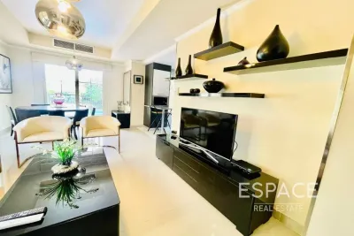 Springs 10, Springs, Dubai - Espace